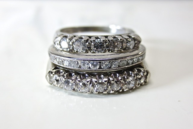 Why Buy an Antique Diamond Jewelry
